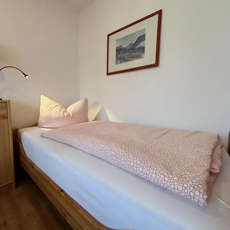 Haus Hohe Worth, 110 *